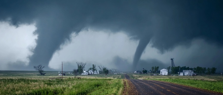 Farligt tornadoläge hotar USA